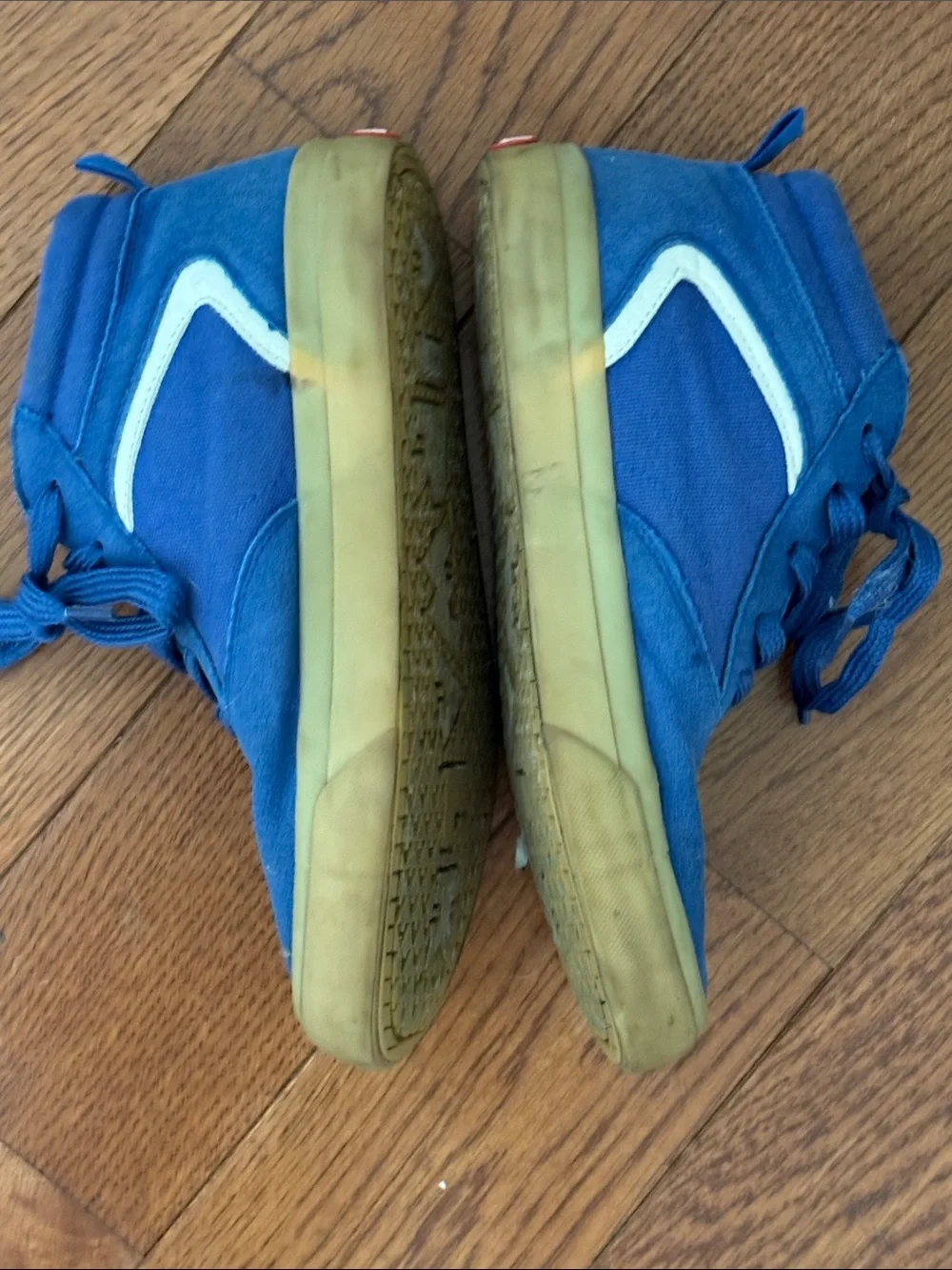 Airwalk low top